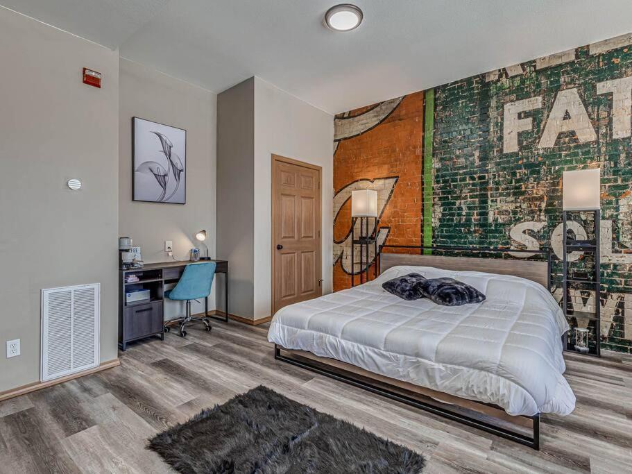 Deluxe Studio In Historic Downtown Building! Bartlesville Eksteriør bilde